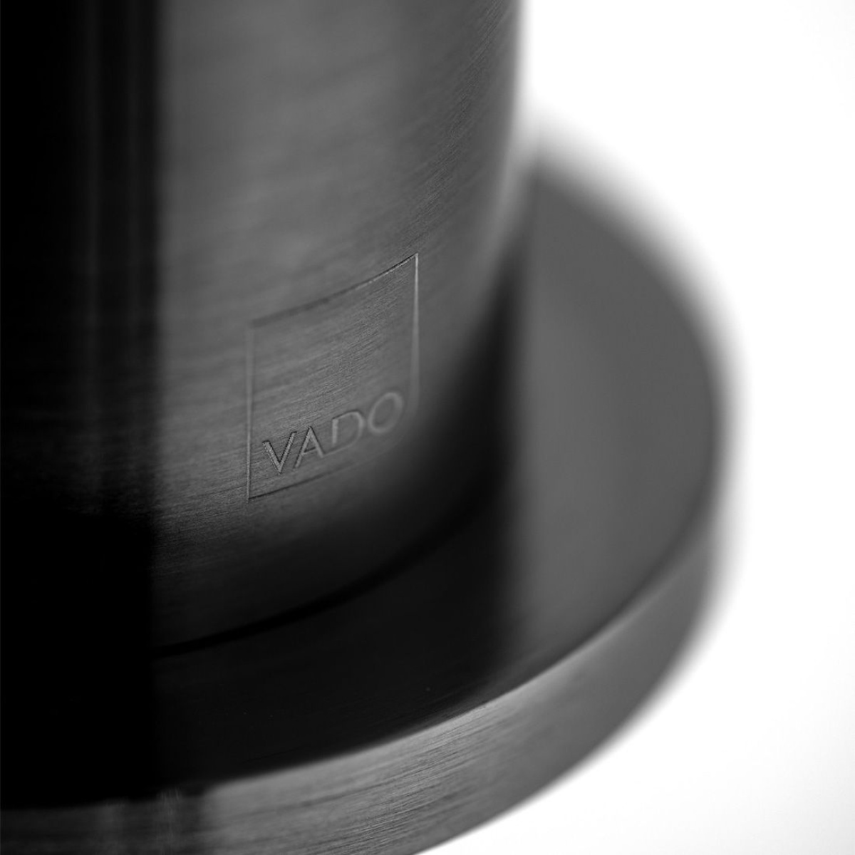 ΜΠΑΤΑΡΙΑ ΝΙΠΤΗΡΟΣ ORIGINS KNURLED ACCENTS ΨΗΛΗ BRUSHED BLACK PVD VADO - Image 3