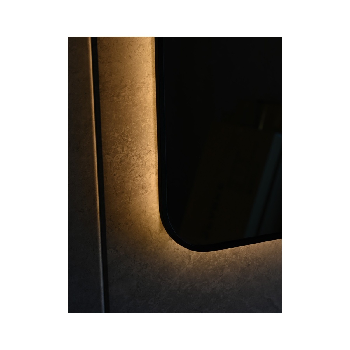 ΚΑΘΡΕΦΤΗΣ LED ΜΕ ΚΟΡΝΙΖΑ ΑΛΟΥΜ. 8MM 60x80 [VIGO] - Image 2