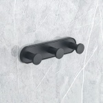 LUSSO BLACK MATT τριπλή κρεμάστρα 3653-3BM